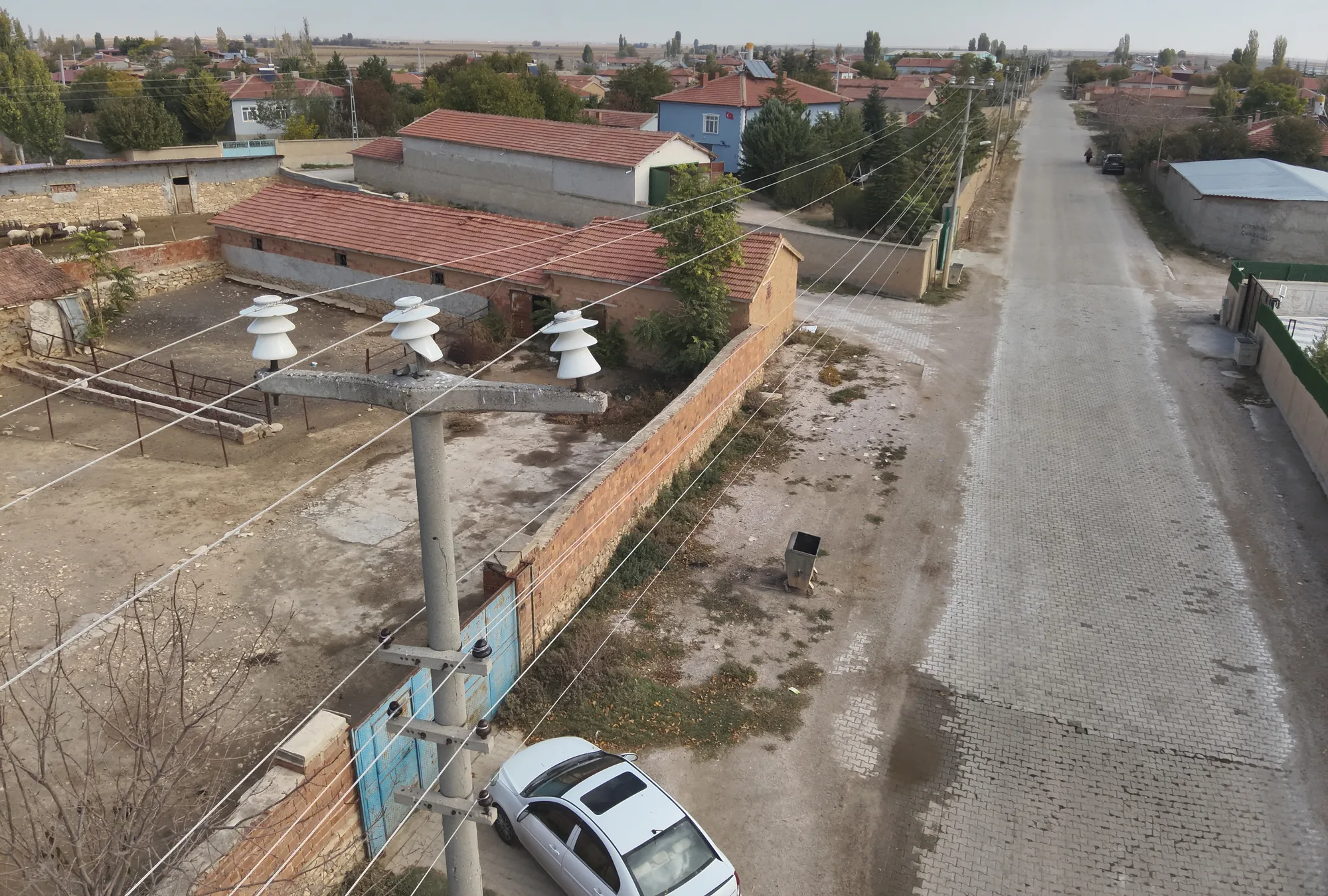 Kırık İzolatör